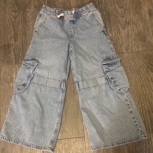 GAP-UltraSoft Baggy Light Blue Cargo Jeans-size Medium (8) girl